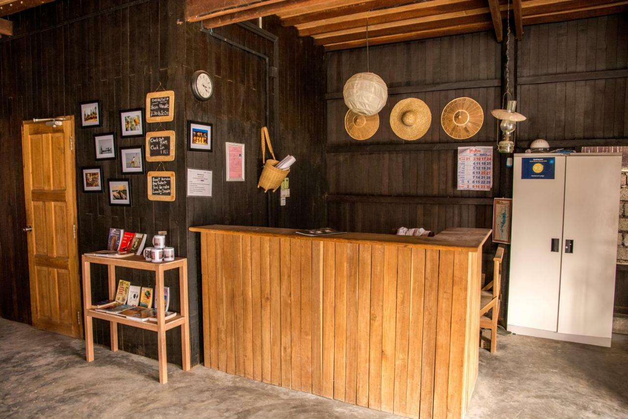 Hardwood Lodge Nyaung Shwe Buitenkant foto