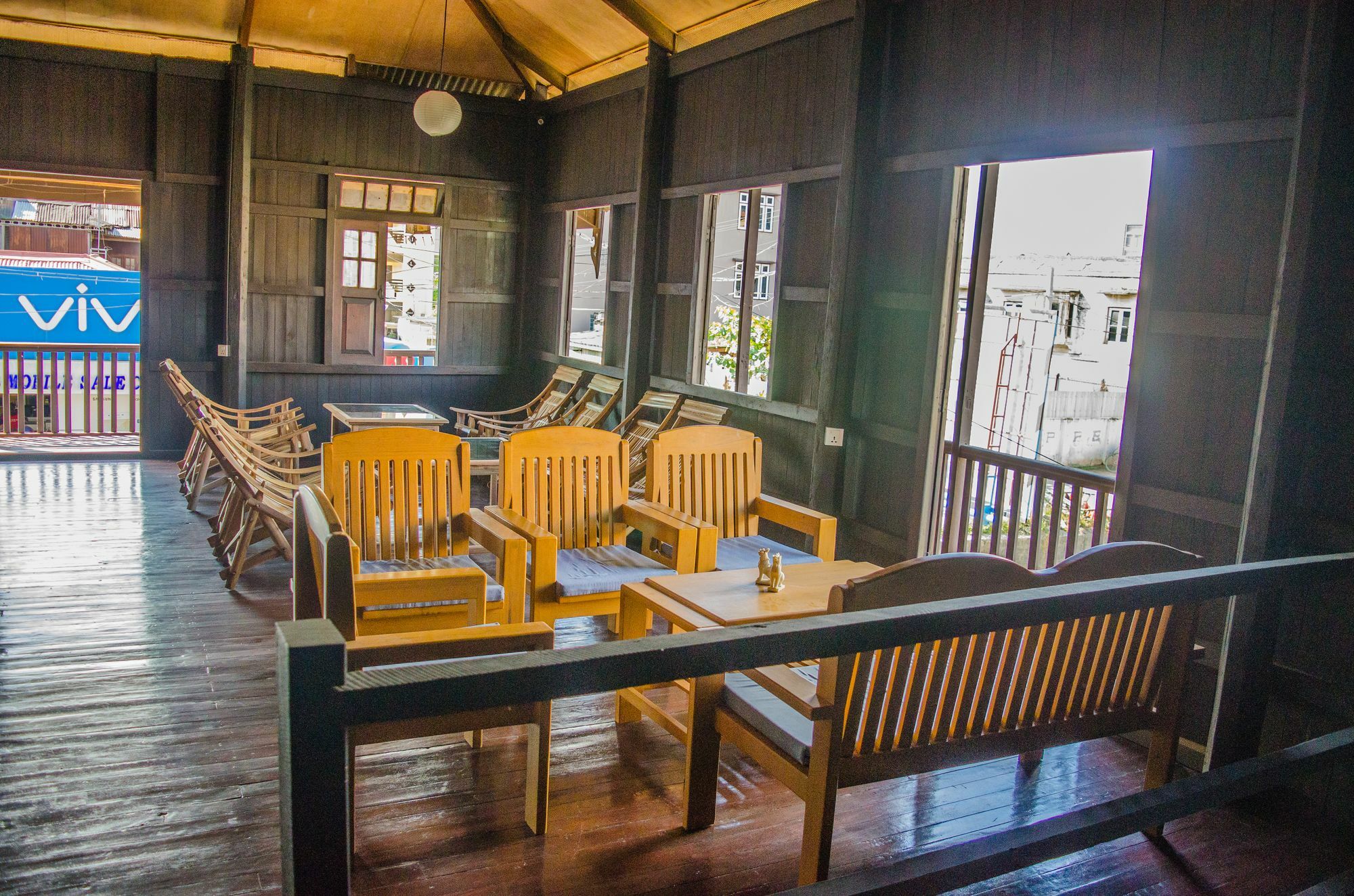 Hardwood Lodge Nyaung Shwe Buitenkant foto